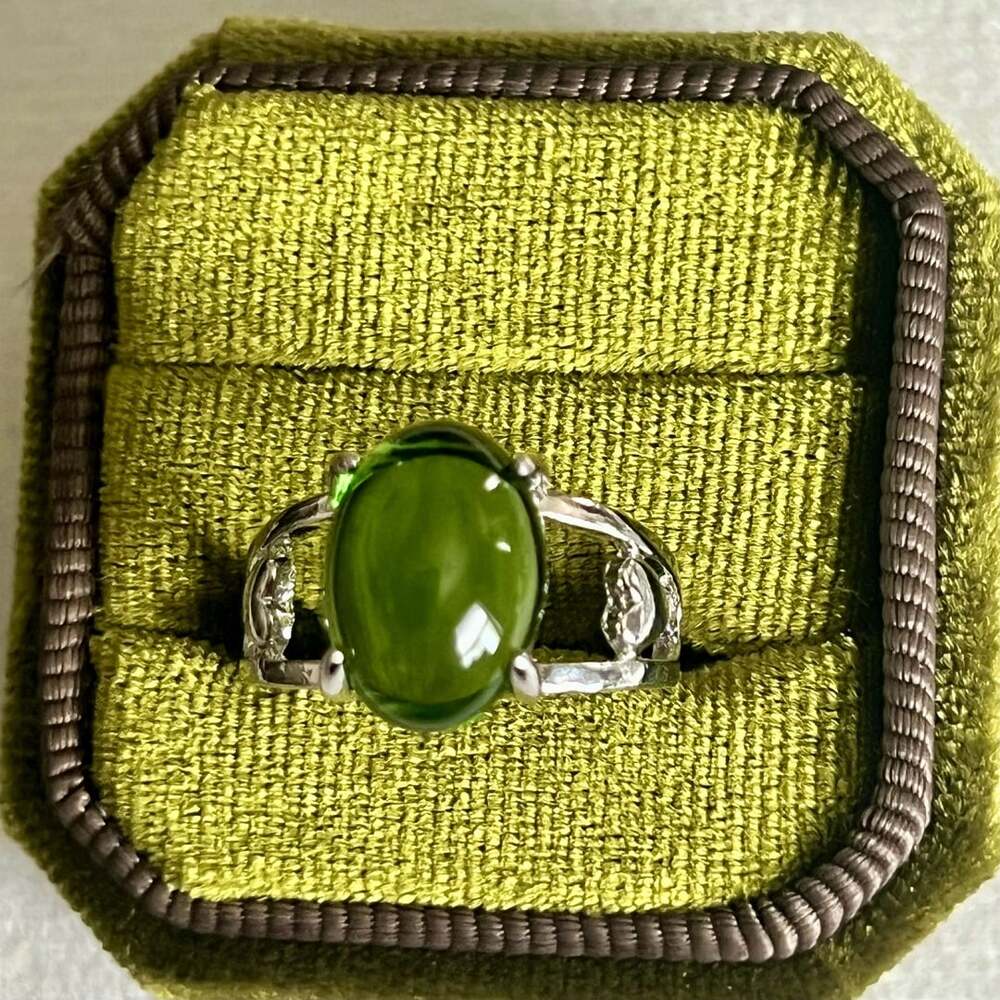 Jade Ring Titanium Steel Silver Oval Green Cabochon Split Shank Heart Size 8